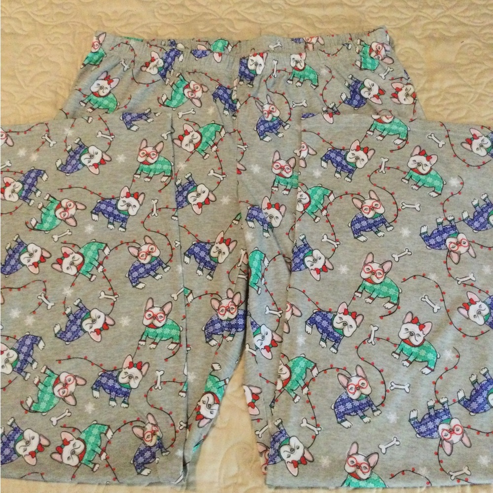 New-Woman Gray Pajamas with Cute Dog Print